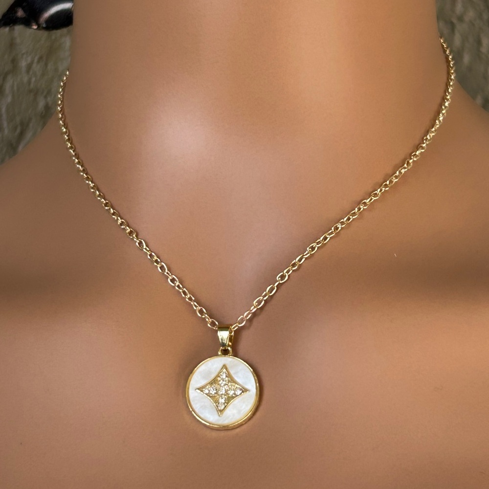 SET Trendy Gold & White Necklace & Earring* - Picture 6 of 7